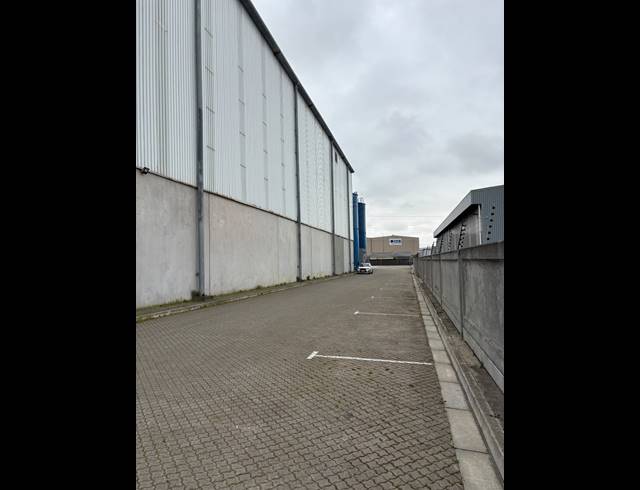 8,176M² WAREHOUSE TO LET IN EPPING INDUSTRIAL